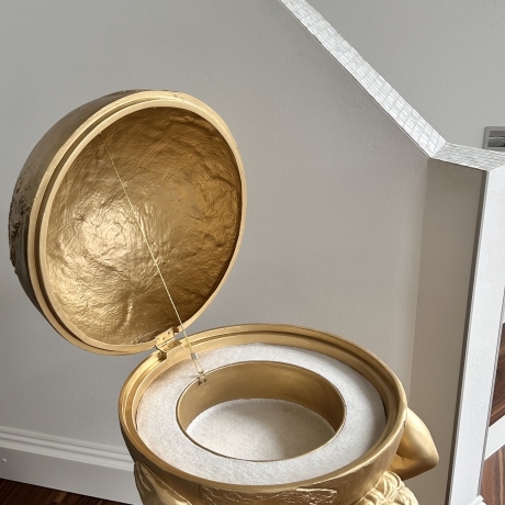 Atlas der Bars mit Kuppel. 109 cm.