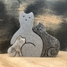Katzenfamilie (handgefertigt) aus Natursteinen/Sand/Harz