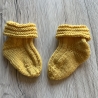 Babysocken - handgestrickt - bis etwa 3 Monate