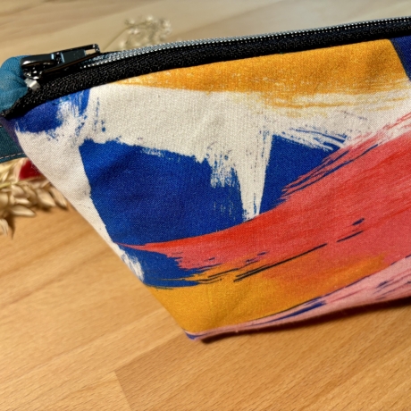Praktisches Kosmetiktäschchen mit Reißverschluss