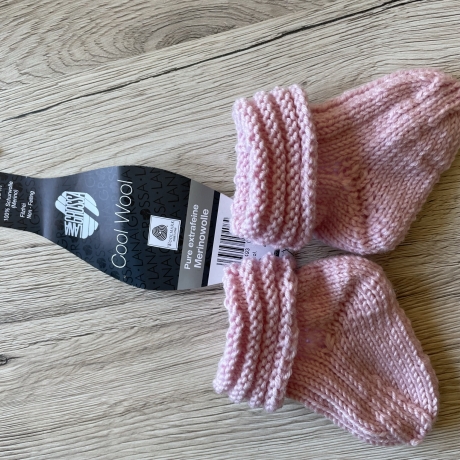 Babysocken - handgestrickt - 0-2 Monate