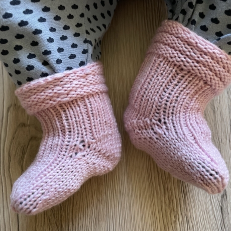 Babysocken - handgestrickt - 0-2 Monate