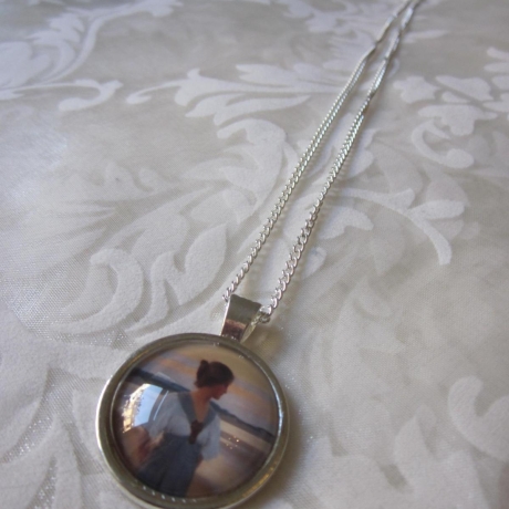Cabochon Anhänger mit Kette Porträt Frau Agnes