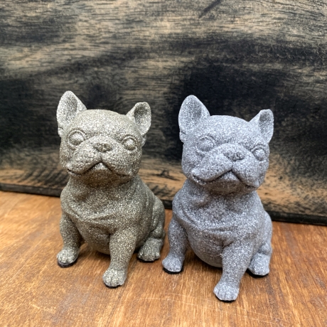 Handgefertigte Bulldogge aus Stein/Sand/Glas/Harz