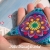 Mandala handgemalt auf Stein Mandala-Stein Regenbogen