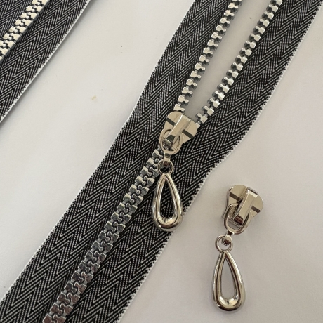 Reißverschluss silber + Zipper 5mm Knochen-Reißverschluss