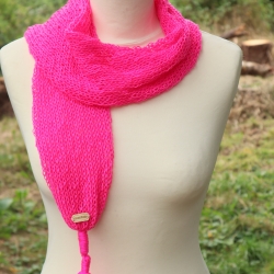 Schal gestrickt Wickelschal pink leicht Strickmode schmal 