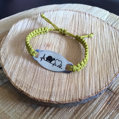 Makrameearmband mit lasergraviertem Verbinder anpassbar 