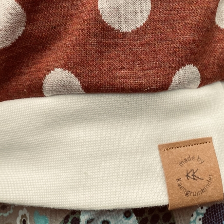 Süßer Sweater in Rostbraun für Baby und Kind