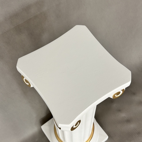 Eine schöne griechische Säule. 63 cm.