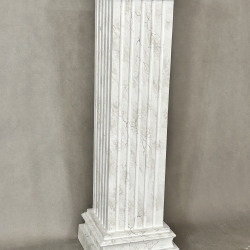 Schön bemalte griechische Säule. 84 cm.