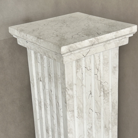 Schön bemalte griechische Säule. 84 cm.