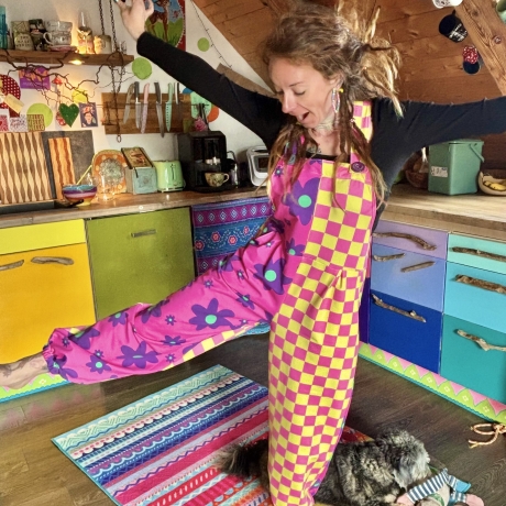 Latzhose aus French Terry Größe 38-42