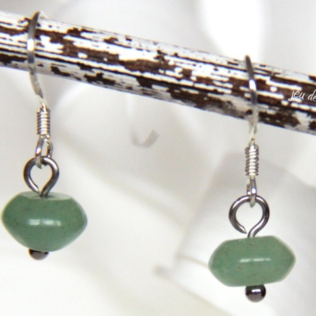 Aventurin-Linsen-Edelstahlohrhaken in Lindgrün, Edelsteinschmuck