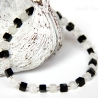 schwarze Onyx- und Crash-Bergkristall-Würfel-Armband (elastisch)