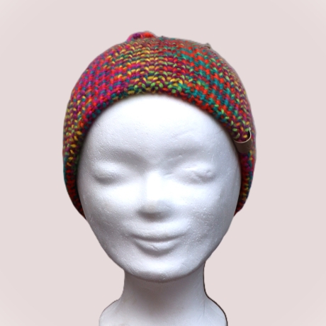 Mütze gestrickt mit Bommel regenbogenfarbig Beanie Strickmütze 