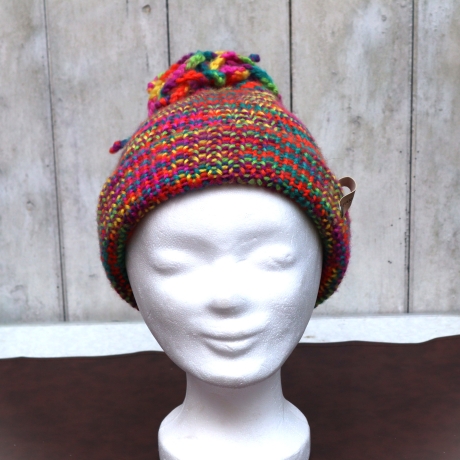 Mütze gestrickt mit Bommel regenbogenfarbig Beanie Strickmütze 