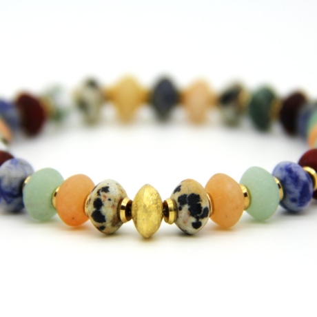 buntes Edelstein-Armband (elastisch) mit vergoldeten Elementen