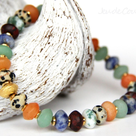 buntes Edelstein-Armband (elastisch) mit vergoldeten Elementen