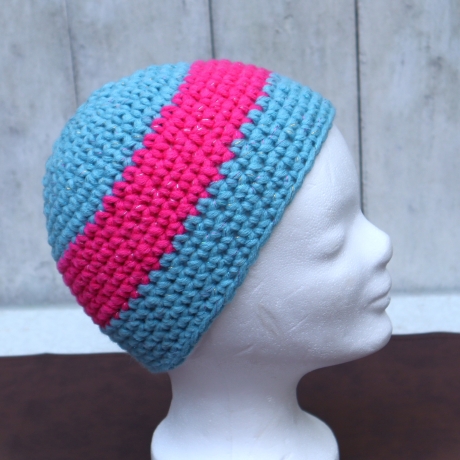 Mütze gehäkelt mit Schurwolle Beanie Häkelmütze Wintermode