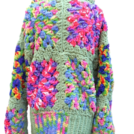 Pullover gehäkelt mit Kapuze Sweater Tunika Granny Muster weich