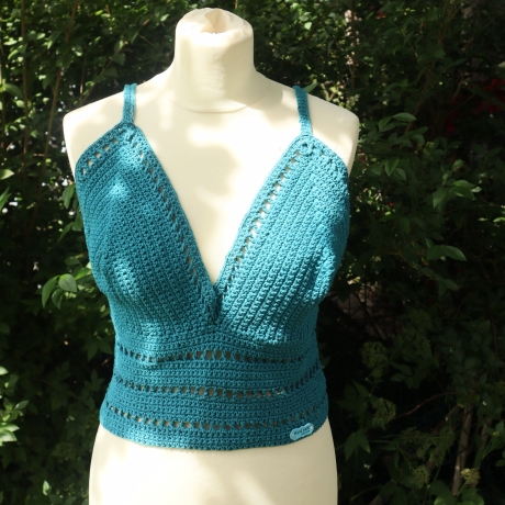 Top gehäkelt Häkeltop Oberteil Bustier Damenmode Handarbeit 