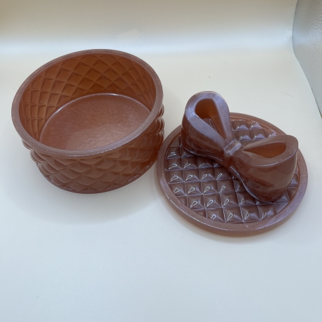 Dose mit Schleife