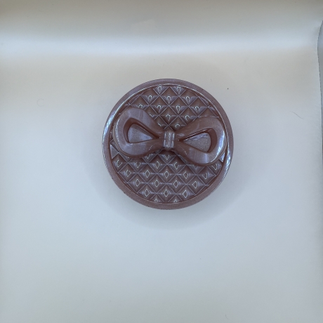 Dose mit Schleife