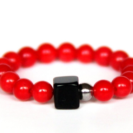 Korallen-Kugelring (elastisch) in Rot mit Onyx und Edelstahl-Kuge