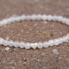 Rosenquarz-Armband (elastisch) in Rosa mit kleinem Silber-Herz