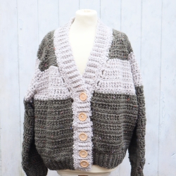 Strickjacke Cardigan gehäkelt imTweedlook warme Jacke Strickmode