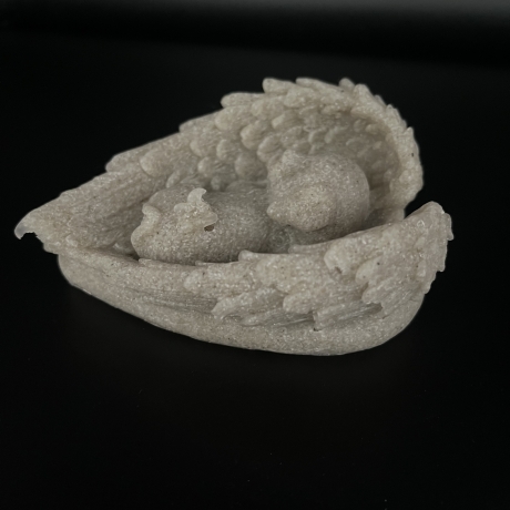 Kleiner Gedenkstein Hund mit Flügeln