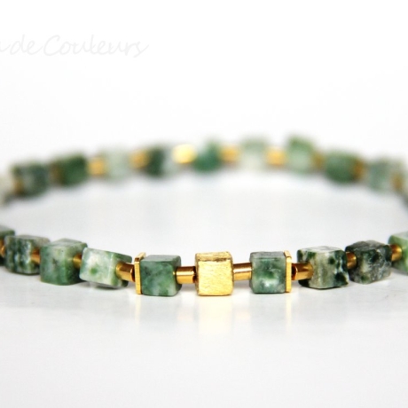 Baumachat-Würfel-Armband (eleastisch) in Grün und Weiß marmoriert
