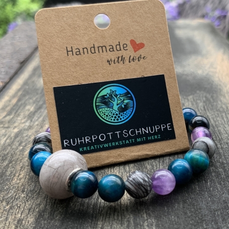 Handgefertigte Tierhaarperle mit Armband aus Edelsteinperlen