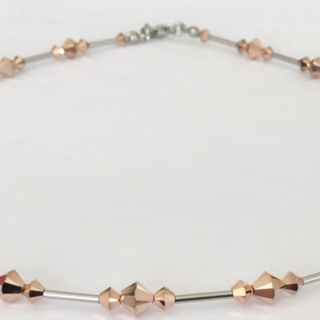 Kette mit Biconen rosegold mit Edelstahlröhrchen