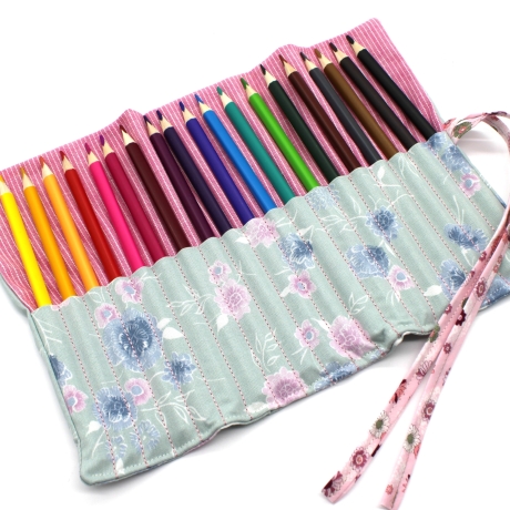 Stickdatei ITH Stifterolle Stifteetui Rollmäppchen 20x30cm