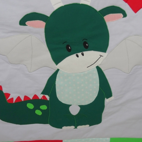 Krabbeldecke stehender Drache, Patchwork, Kuscheldecke