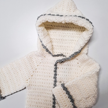 Baby Jacke mit Kapuze gehäkelt weiß Babyjacke 0-3 Monate
