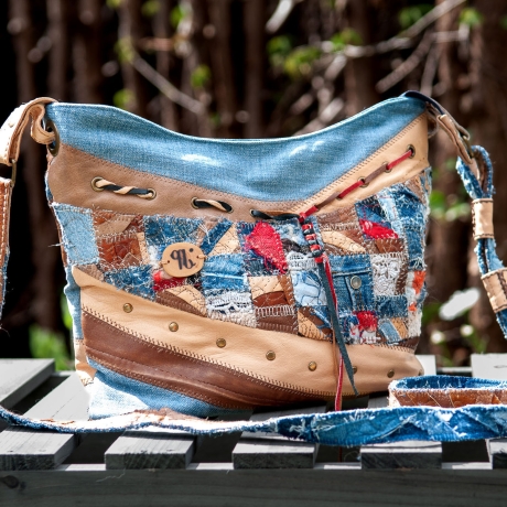 Künstlertasche - UPCYCLING Jeans-Leder-Tasche, Jeanspatchwork