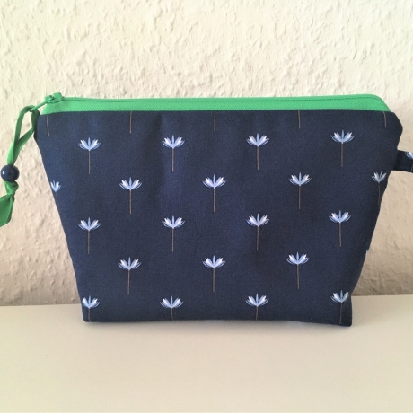 Kosmetiktasche dunkelblau grün kleine Blüten