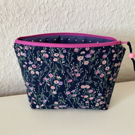 Kosmetiktasche Blümchen dunkelblau violett