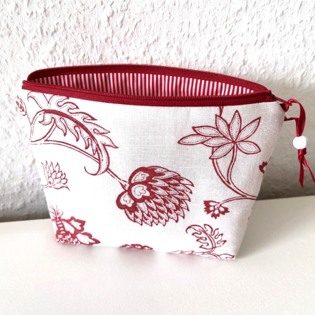 Kosmetiktasche Leinen weiß mit weinroten Blumenmuster