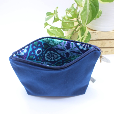Universal-/Kosmetiktasche Samt Blau Mandala Geschenkidee Unikat