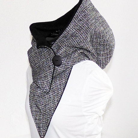 Kapuzenschal mit Fleece, schwarz-mehrfarbig meliert, Kragen