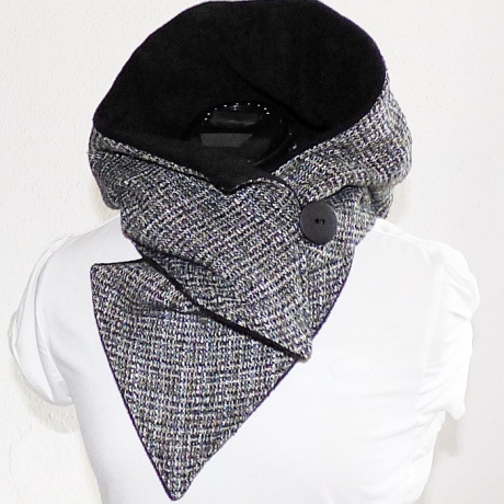 Kapuzenschal mit Fleece, schwarz-mehrfarbig meliert, Kragen