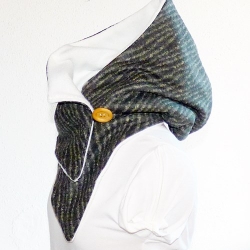 Kapuzenschal mit Fleece, Wollstoff grau-camel, Kragen