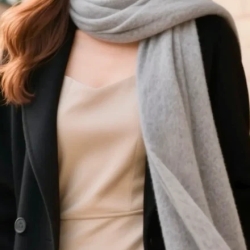 Damen-Herren-Kaschmir-Schal, 70 x 200 cm, hellgrau / Fransen Damen-Herren-Kaschmir-Schal, 70 x 200 cm, hellgrau / Fransen