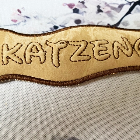 Stickdatei 3D-Anhänger KATZENOMI, 3D-Stick, Lesezeichen