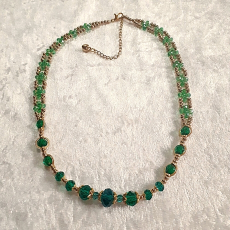 Kette Halskette Grün-Golden Damenkette Schmuck Glasperlen Perlen