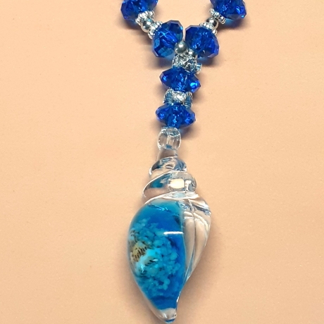 Kette mit Muschel-Anhänger in Blau Muschelkette Perlenkette 46 cm